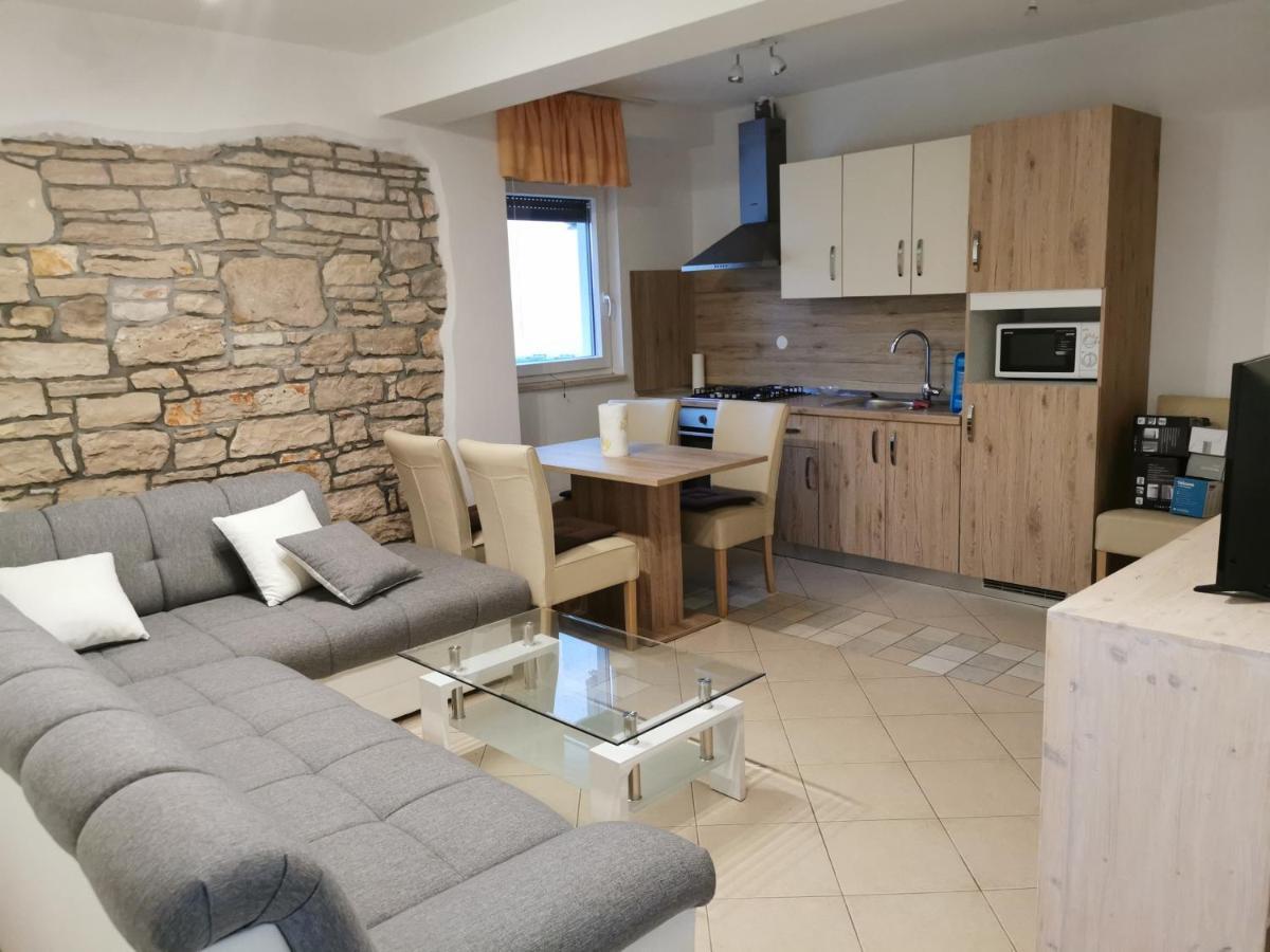 Meressa Paolia Apartments Novigrad  Exterior photo