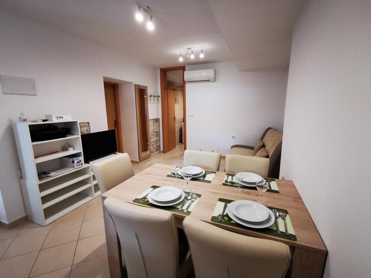 Meressa Paolia Apartments Novigrad  Exterior photo